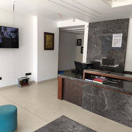 Hotel Divine Peak Pachmarhi Ngoại thất bức ảnh