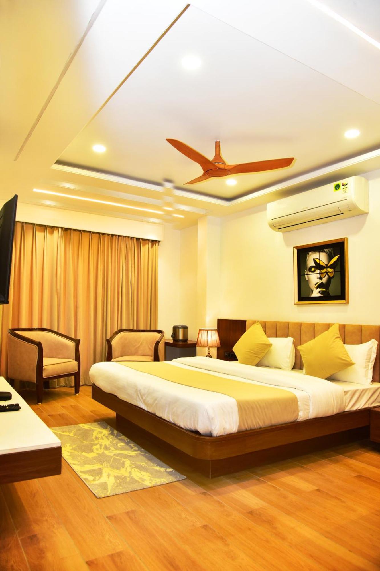 Hotel Divine Peak Pachmarhi Ngoại thất bức ảnh