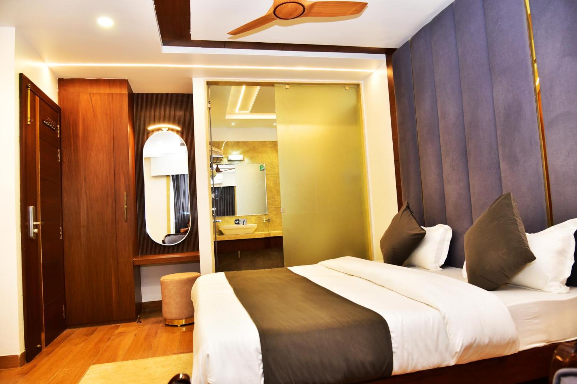 Hotel Divine Peak Pachmarhi Ngoại thất bức ảnh